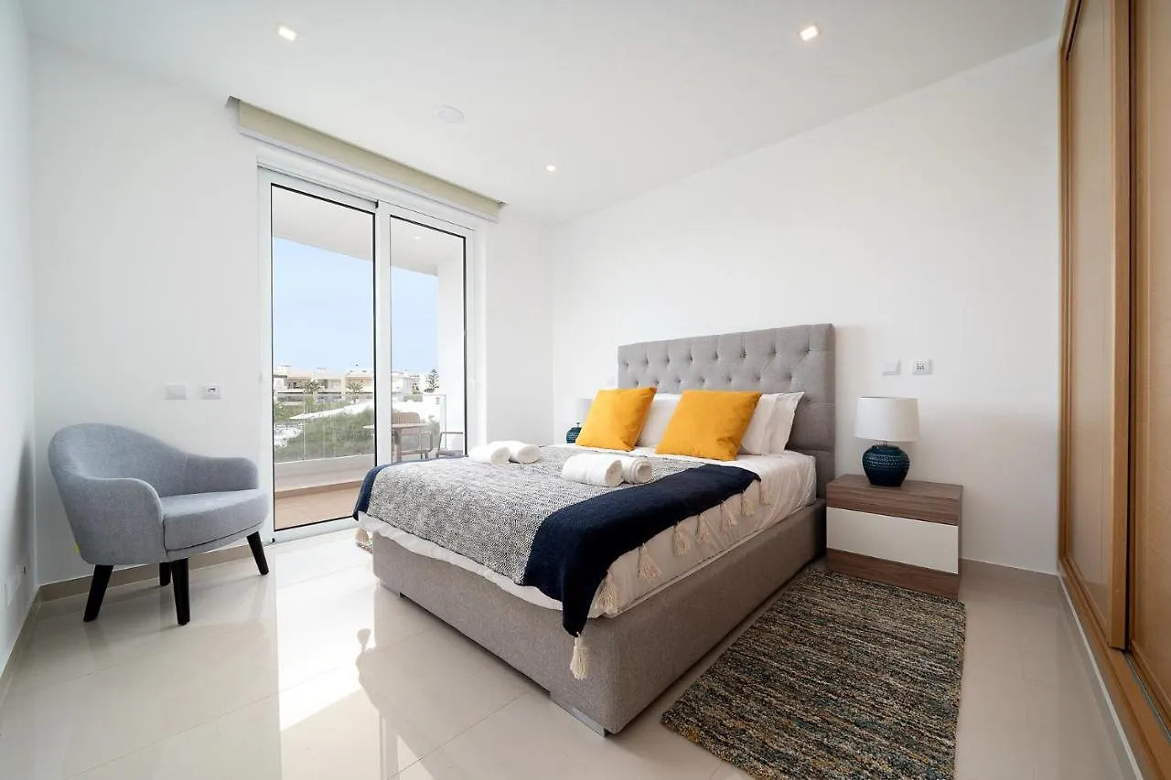 Brand New Holiday Apartment In Porto De Mos, Lagos
